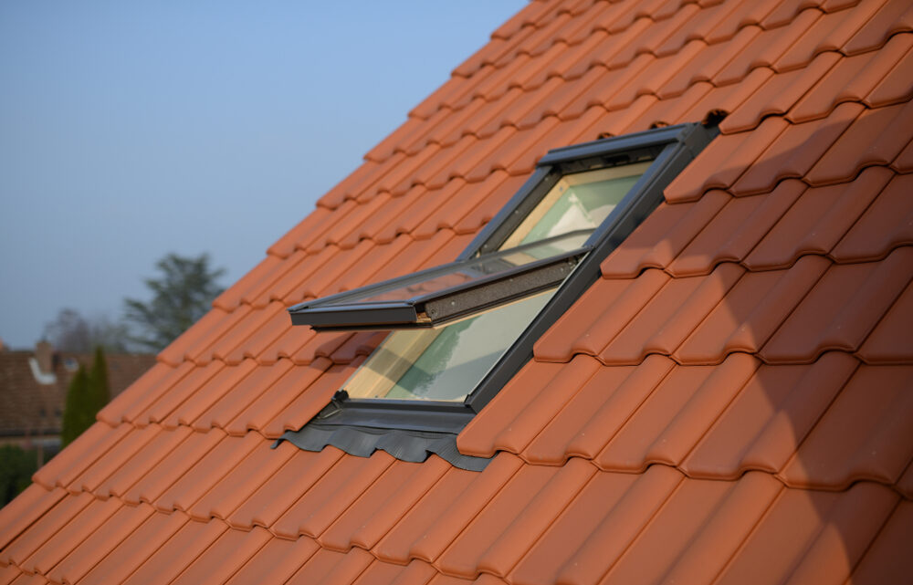 Comment réussir l’installation d’une fenêtre de toit ?